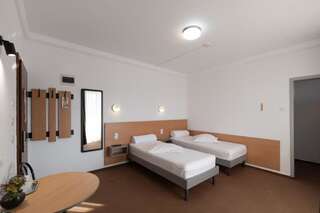 Гостевой дом Vila Rosa 2 Клуж-Напока Двухместный номер с 1 кроватью или 2 отдельными кроватями и собственной ванной комнатой-22